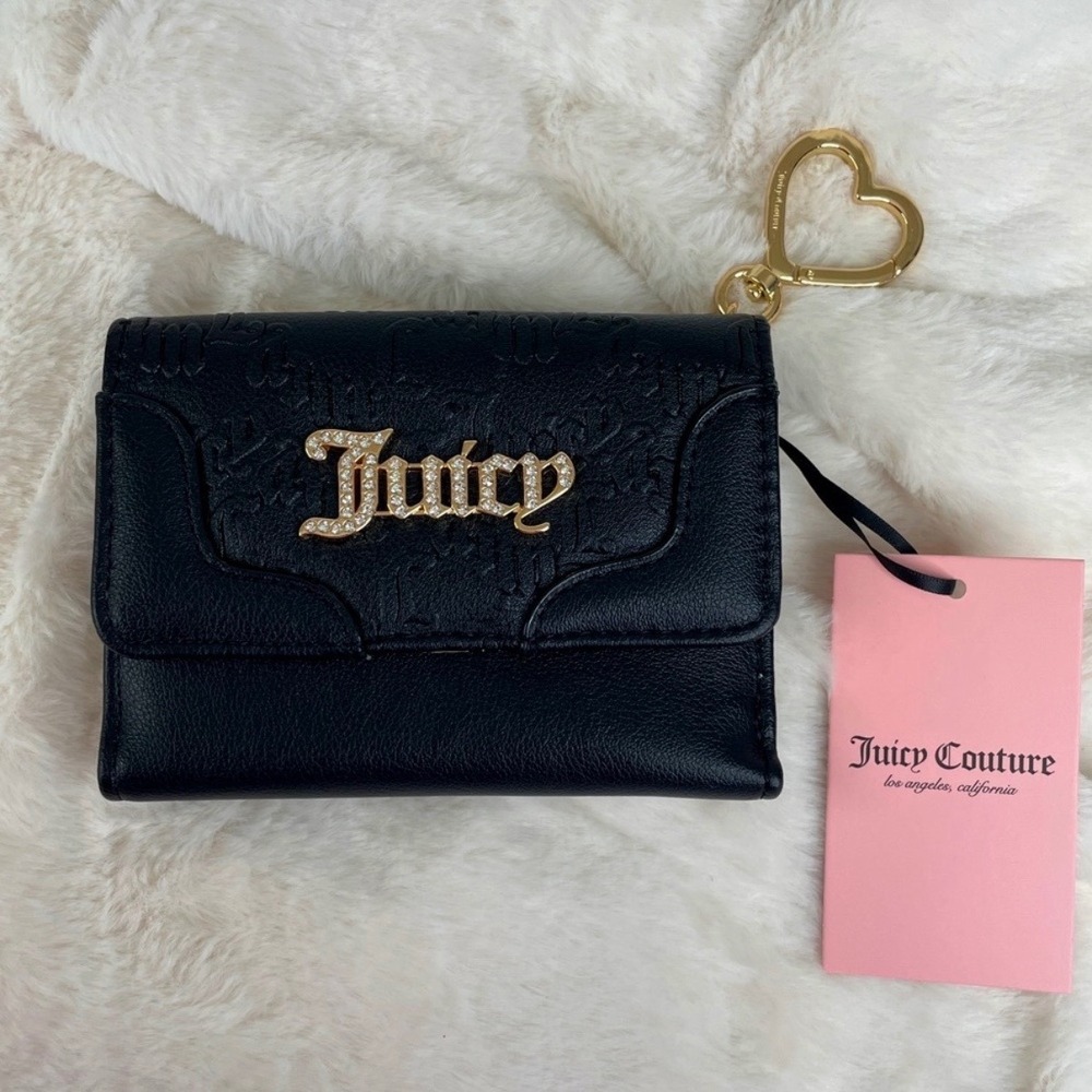 NEW Juicy Couture Black Trifold Wallet Embossed Logo Crystal Nameplate Heart